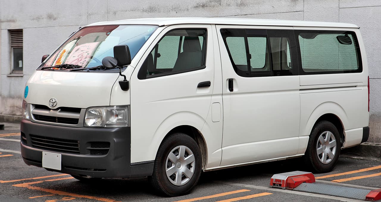 Toyota HiAce 3.0L